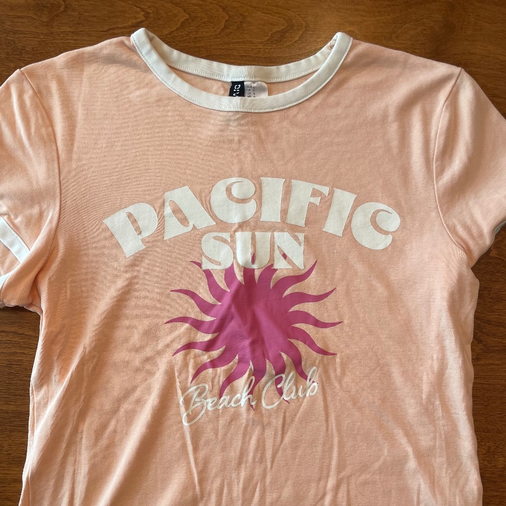Beach Graphic Tee
